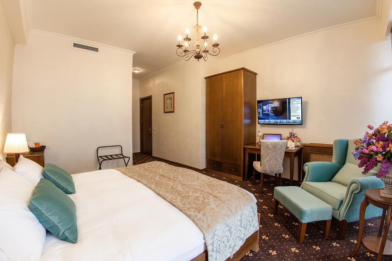 Reikartz Avlabari Tbilisi Hotel Bagian luar foto