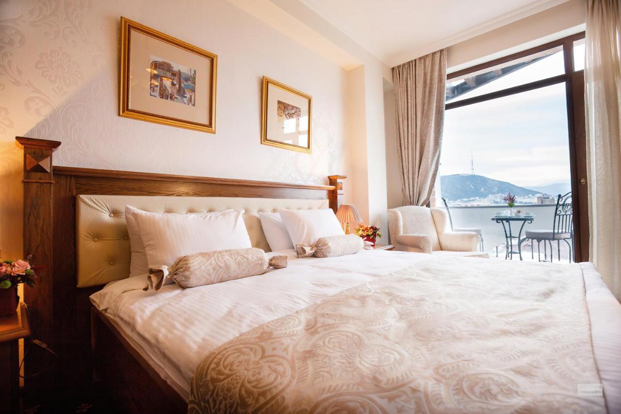 Reikartz Avlabari Tbilisi Hotel Bagian luar foto