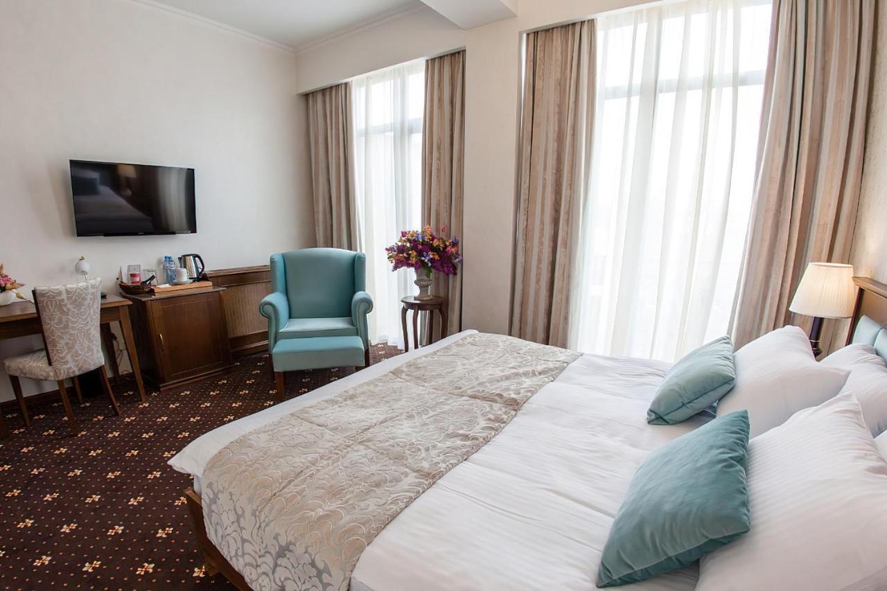 Reikartz Avlabari Tbilisi Hotel Bagian luar foto
