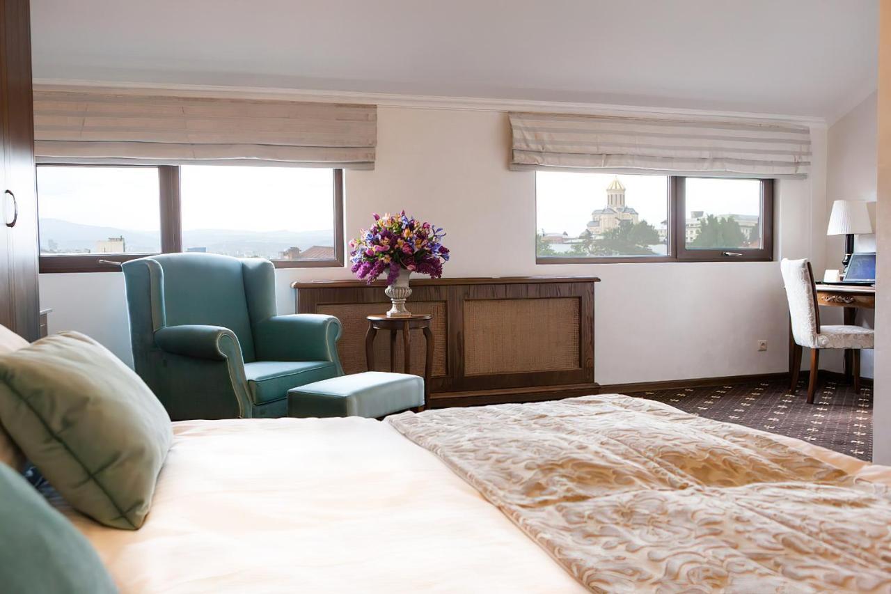 Reikartz Avlabari Tbilisi Hotel Bagian luar foto