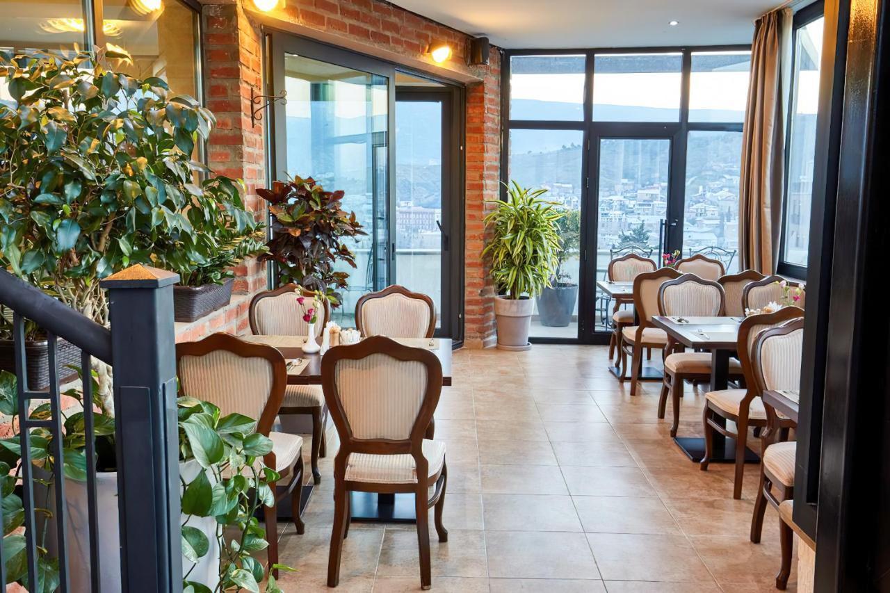 Reikartz Avlabari Tbilisi Hotel Bagian luar foto